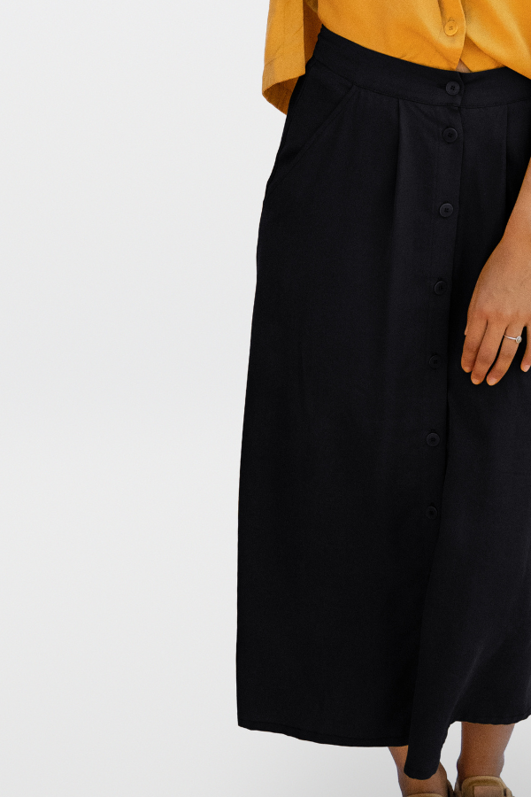 Buttoned up lyocell midi skirt